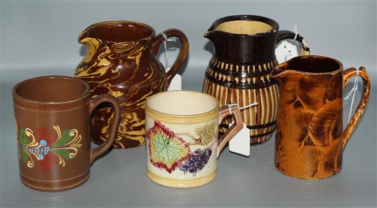 Agate ware jug, two other jugs and two tankards, various (5)